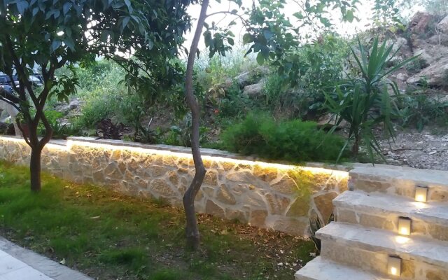 Akrotiri