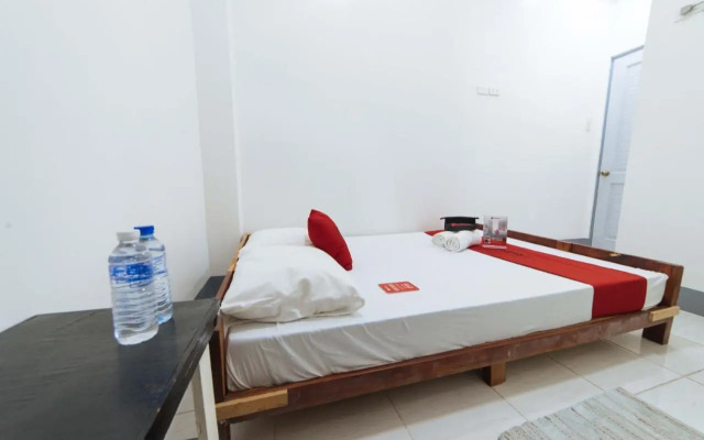 Mark & Marlie Pensionhouse by RedDoorz