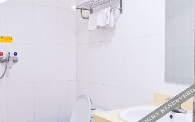 Urumqi Beiyuanchun Express Hotel (Kexi Road Branch)