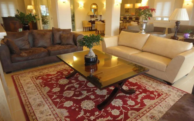 Anemolia Resort