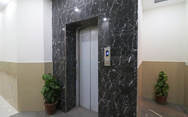 OYO 10668 Hotel Viditva 3