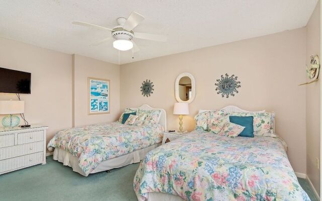 Shoreline 3082 Condo by RedAwning