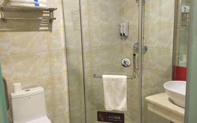 7Days Premium Zhangjiajie Railway Station Square