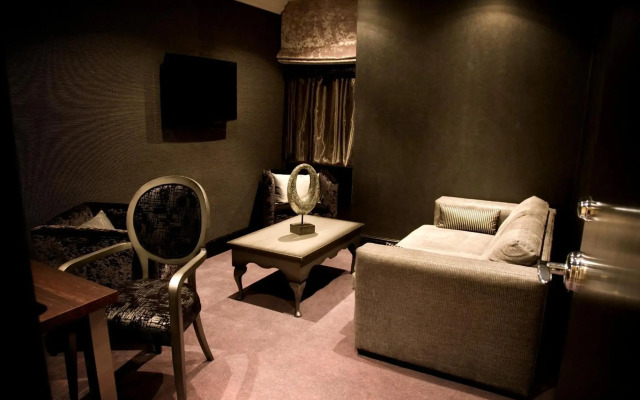 The Popinjay Hotel and Spa