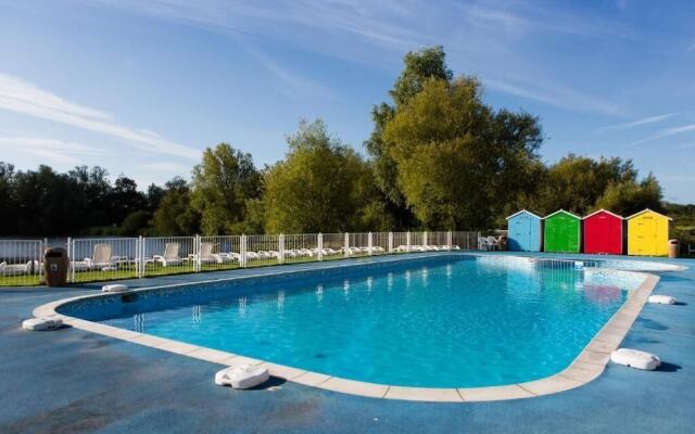 Rosedale Lakeside Lodge