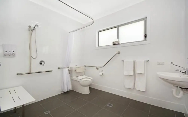Cooroy Luxury Motel Apartments Noosa