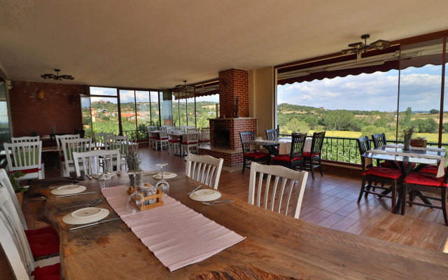 Dessera Vineyards Hotel