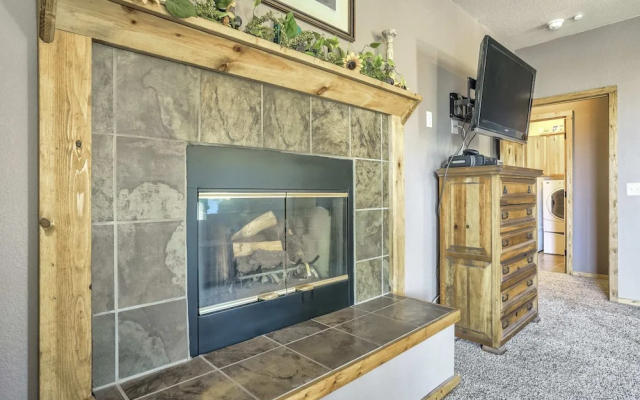 4BD Quiet Ranch Setting Historical Canyon Views