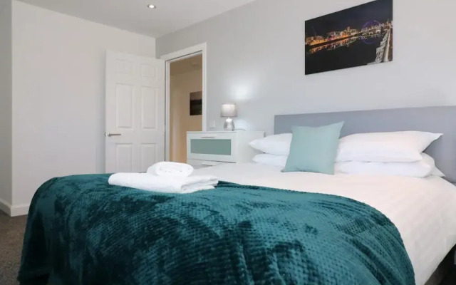 Railway House 5 bed - Maryhill