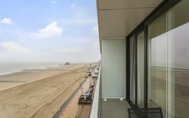 Apartment in Blankenberge With Sea Views