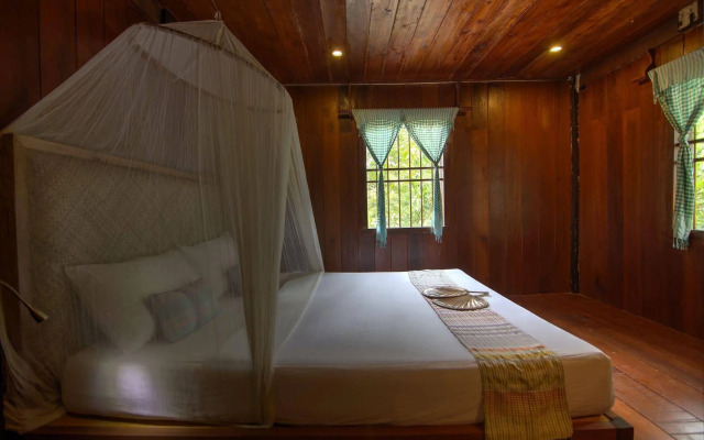 Palm Village Resort & Spa