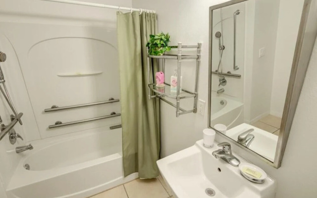 Gerald's Club Cortile Condo