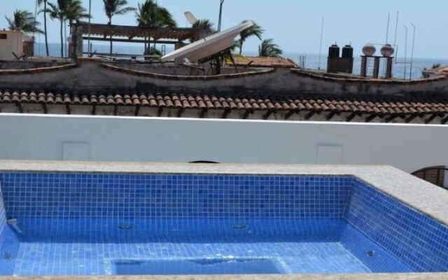 Hotel Andales on the Bay Suites