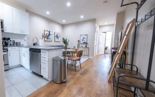 3 Bedroom Apartment Located In Manhattan