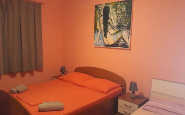 Apartments Limuni