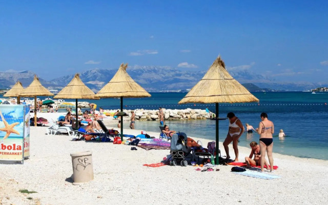 Apartments by the sea Trogir - 16210