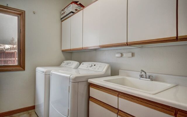 Fairview Estate - Home Among the Pines