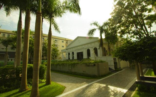 The Green View Hotel