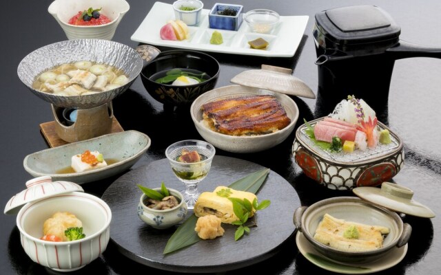 Mishima Plaza Hotel