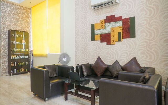 OYO Flagship 15614 Hotel Olive KEM Hospital