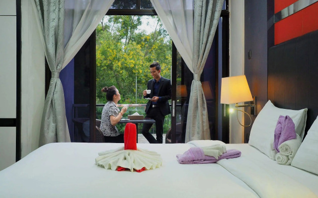 The Centro Hotel & Residence by Orchardz