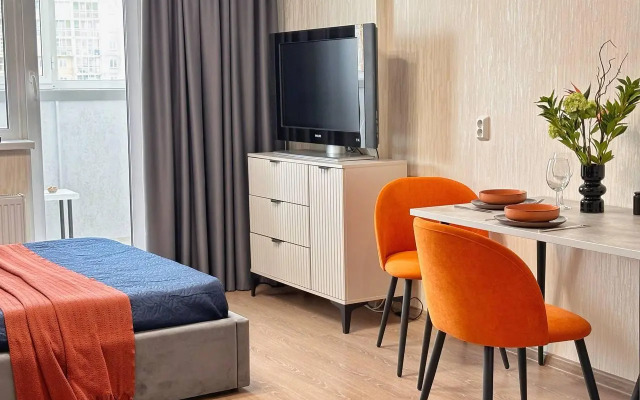 Nearby Studio at 54 Universitetskaya Embankment