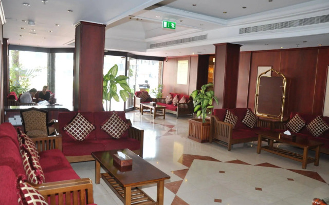 Claridge Hotel