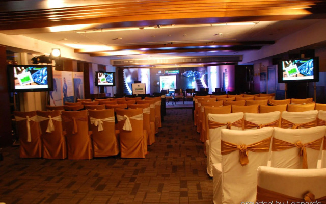 Maya Hotel