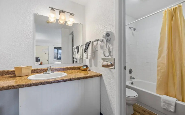 Knights Inn & Suites Sturgis