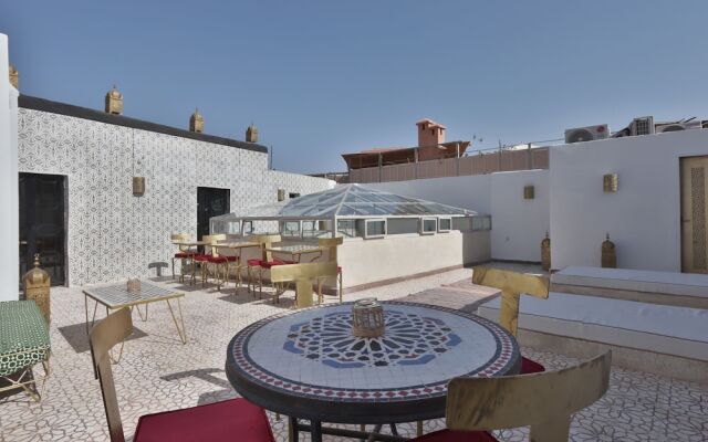 Riad la fayette bed & breakfast