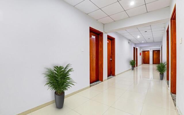 Oyo Flagship 93179 Hotel Way Point