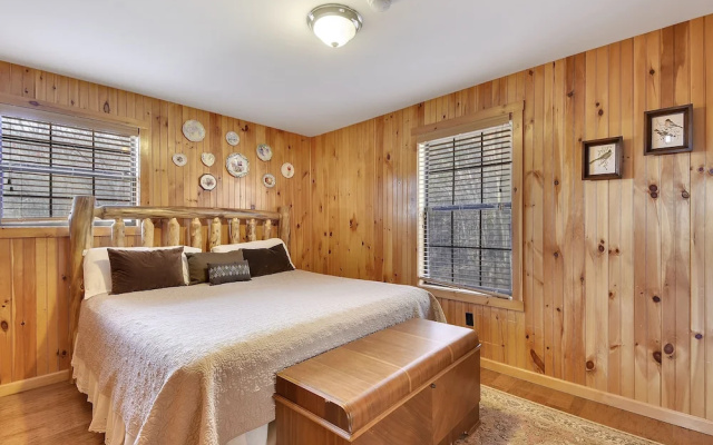Bluff Mountain Lodge 3 Bedroom Cabin