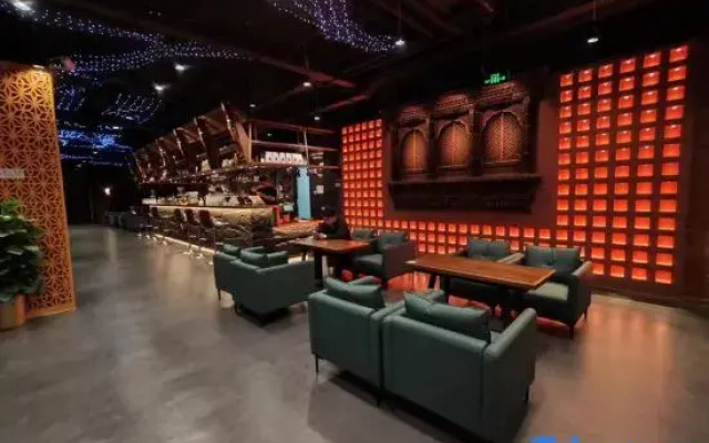 Sagamata Hotel (Beijing West Railway Station Liuliqiao Subway Station)