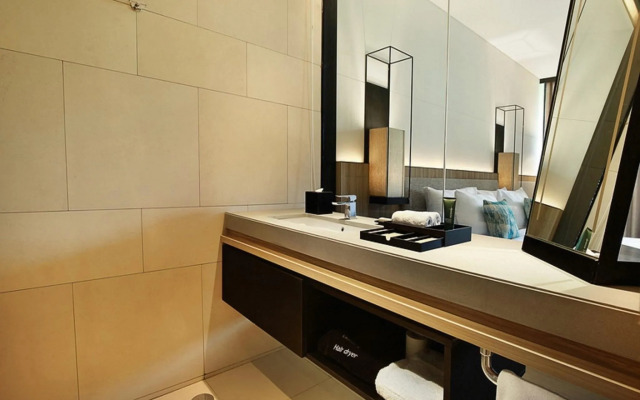 Royal Tulip Gunung Geulis Resort and Golf