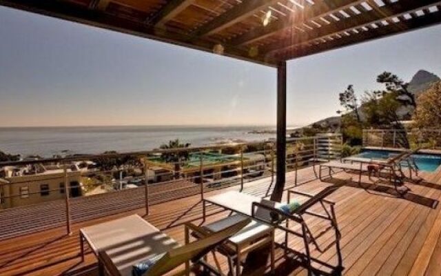 Sea And Rock Villa
