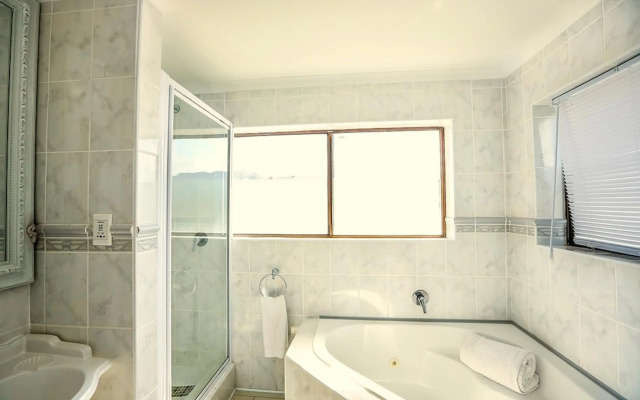 Misty Waves Boutique Hotel