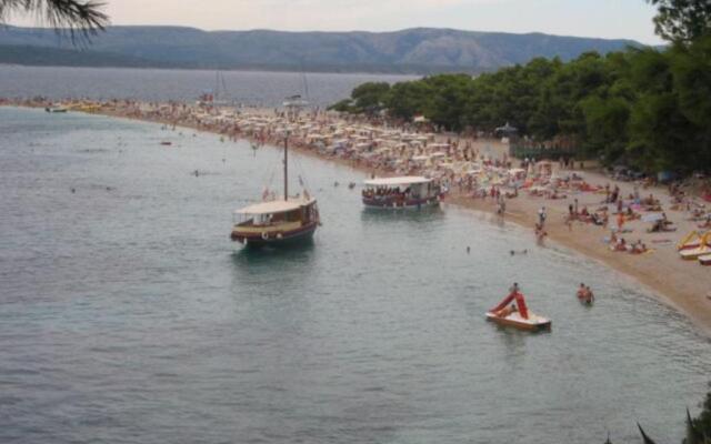 Paradise Stone Apartments