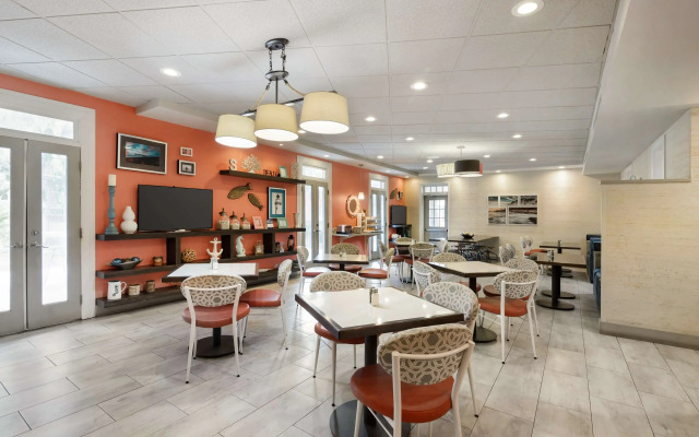 Best Western Plus St. Simons
