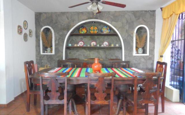 Posada Bugambilias