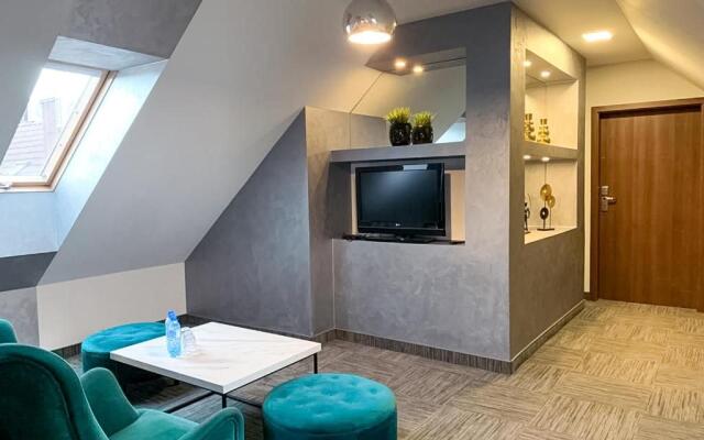 Hotel Fero Express POKOJE KLIMATYZOWANE AC