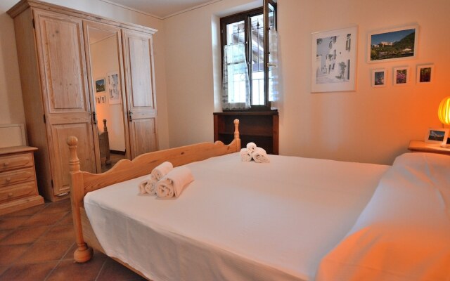 Apartment With Pool Ai Pignoi 1st floor