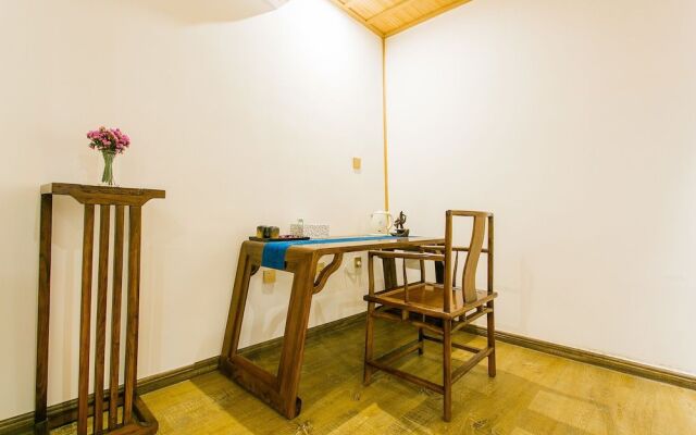 Cangwei Guesthouse