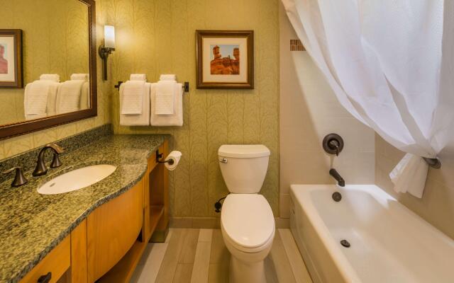 Best Western Plus Green Mill Village Hotel & Suites