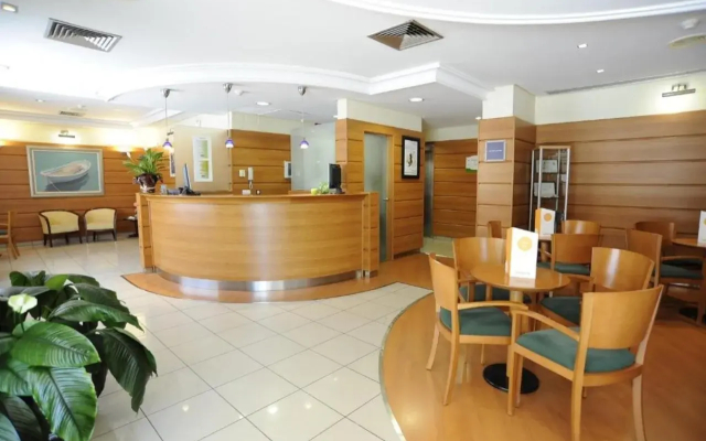 Travelodge Alicante Puerto