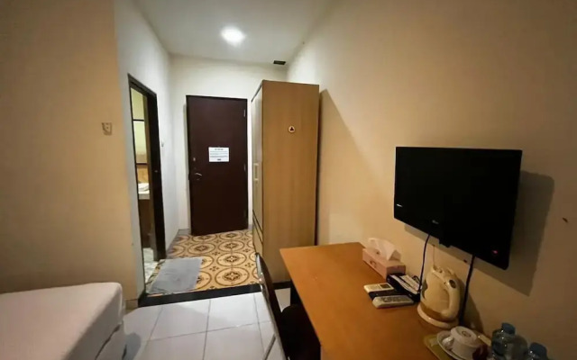 OYO 94442 Jebres Inn