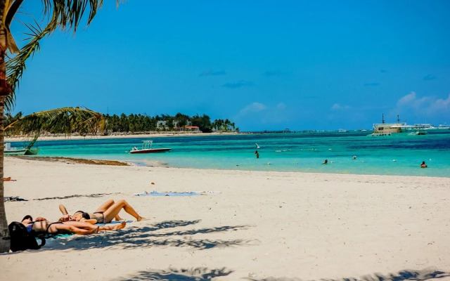 White Sands Beach
