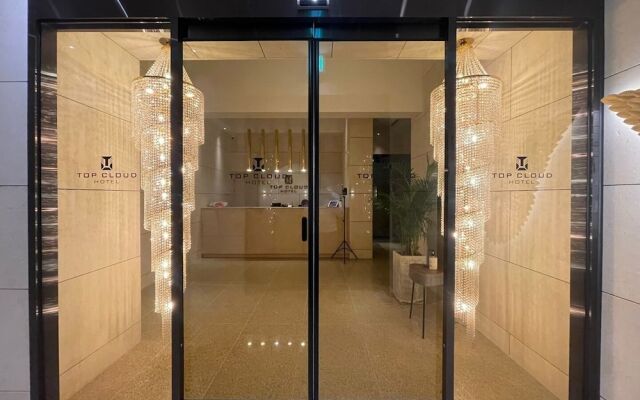 Top Cloud Hotel Gunsan