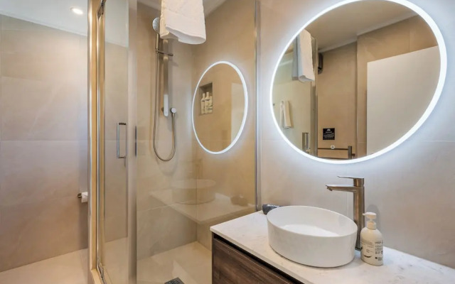 Luxe Suites and Apartments