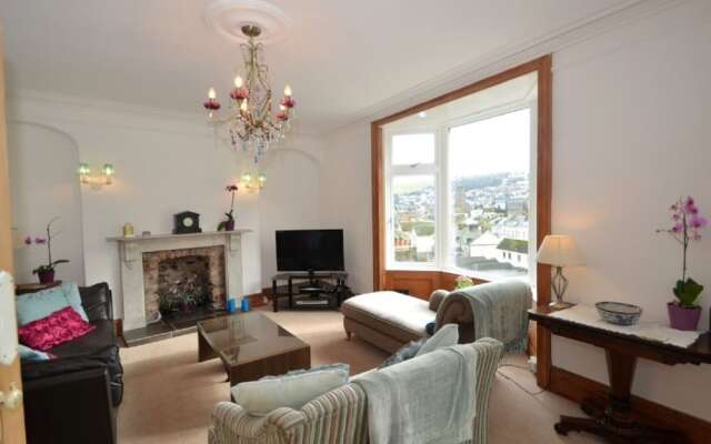 Quaint Apartment in Dartmouth With Private Garden