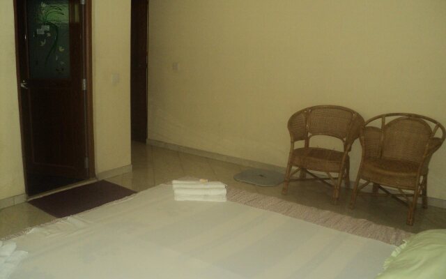 Rundeepa Hotel